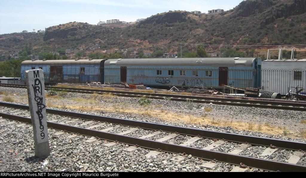 Abandoned rolling stock at Hercules Station