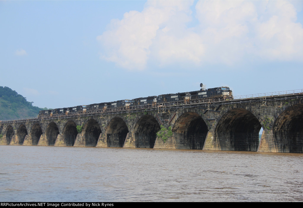 NS HH10 at Rockville