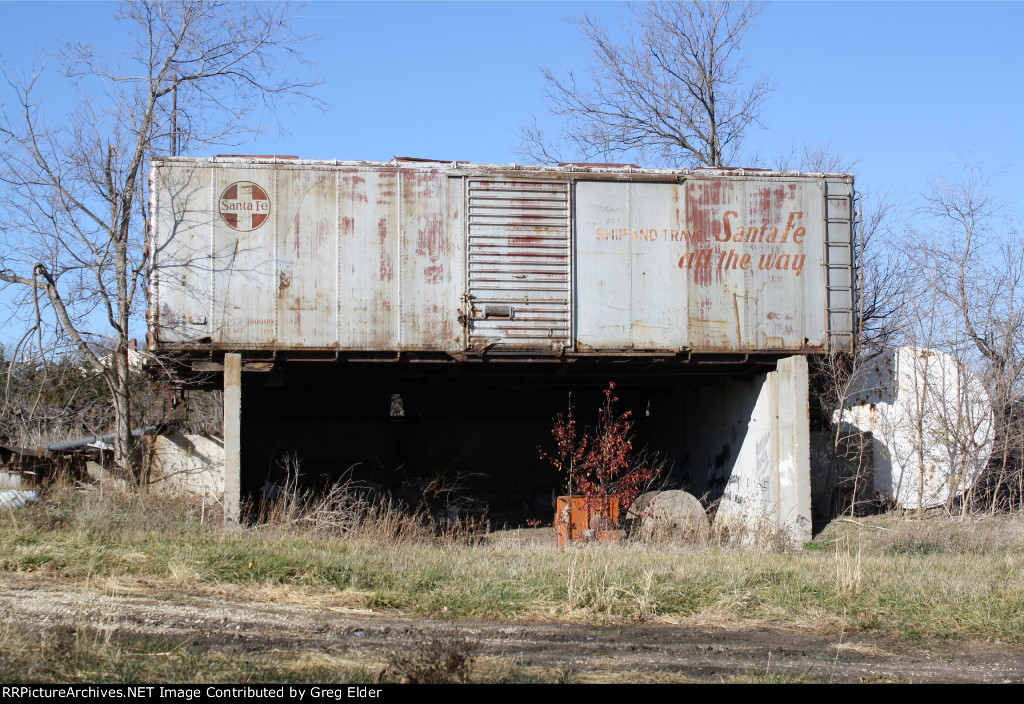 SF boxcars on stand