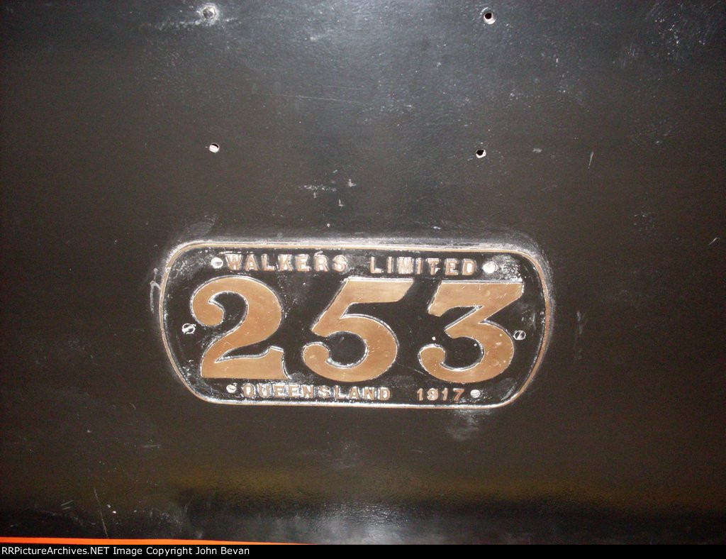 253 Makers Plate