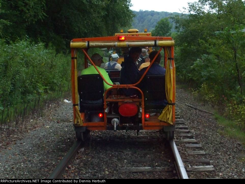 approaching Rynd Farm yard