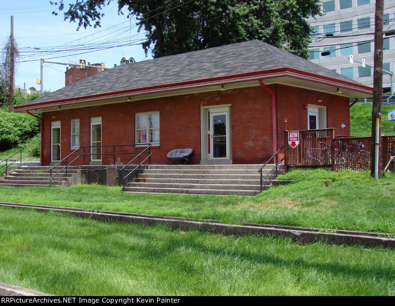 Ex-PRR outbound station