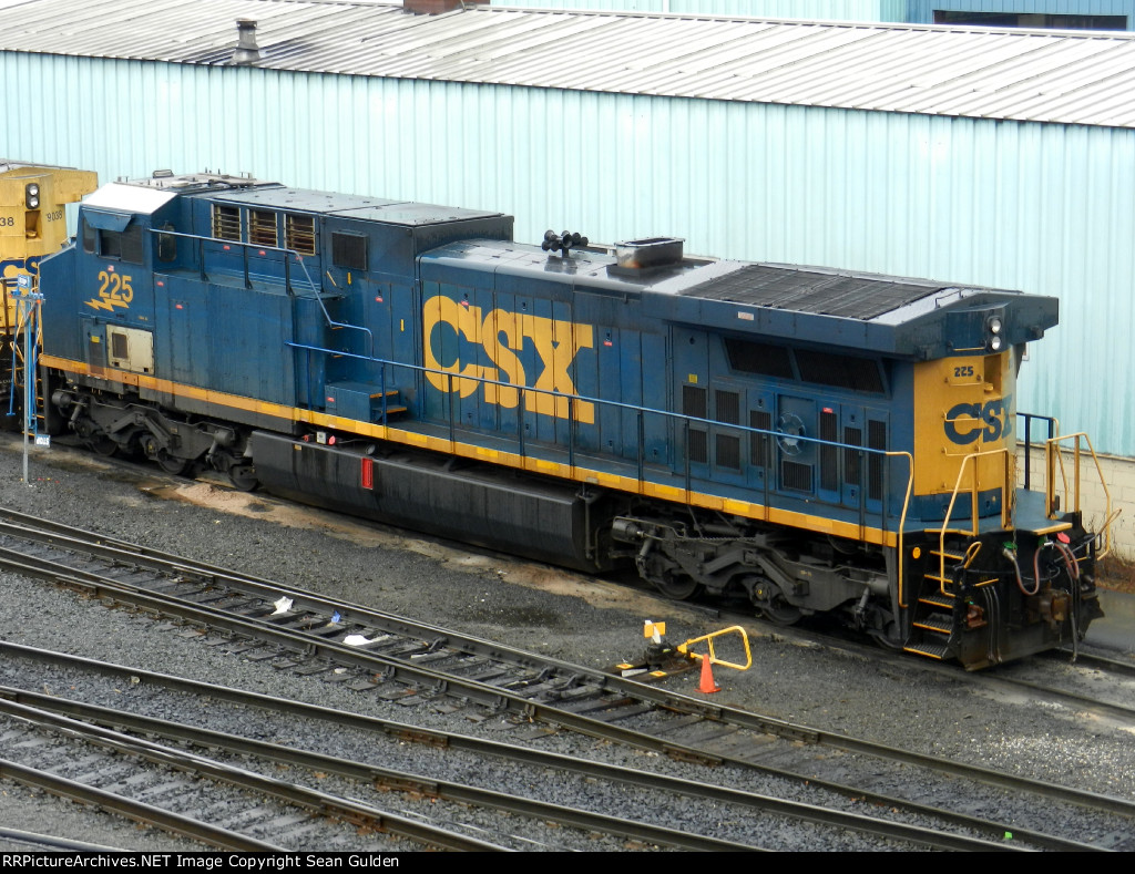 CSXT GE AC4400CW 225