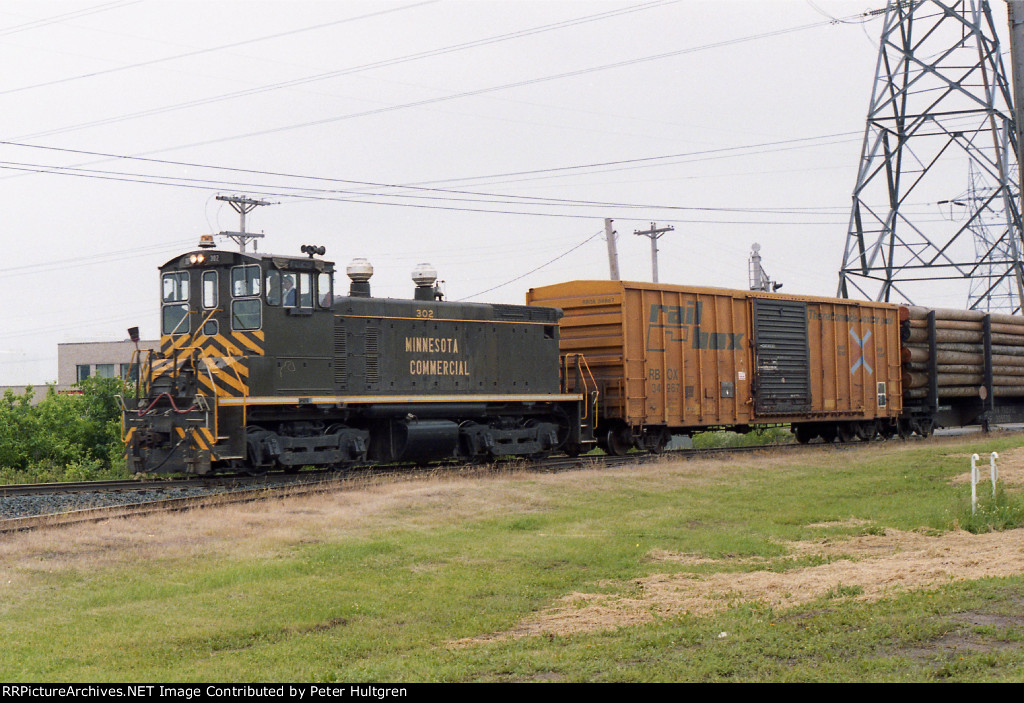 Minnesota Commercial switch engine 302