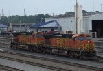 BNSF Dash 9s