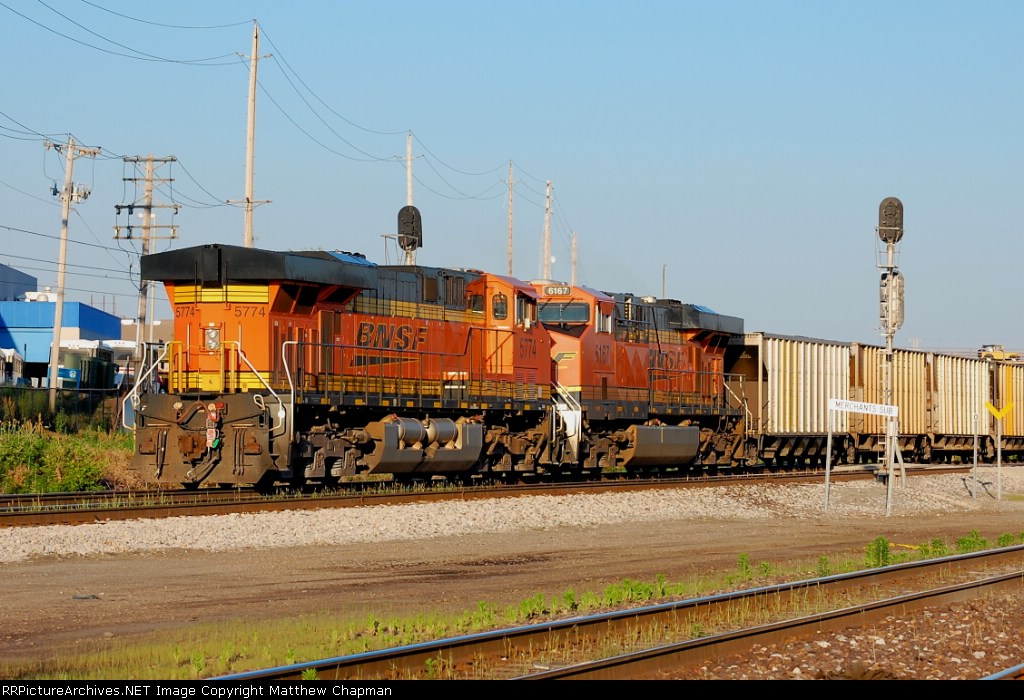 BNSF 5774