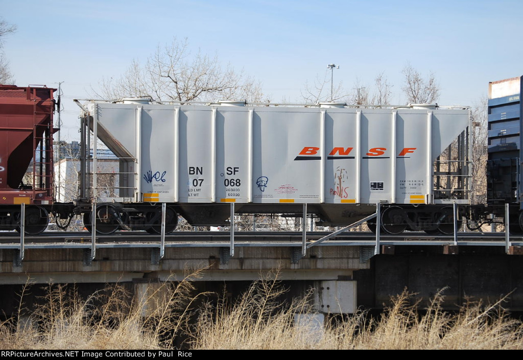 BNSF 07068