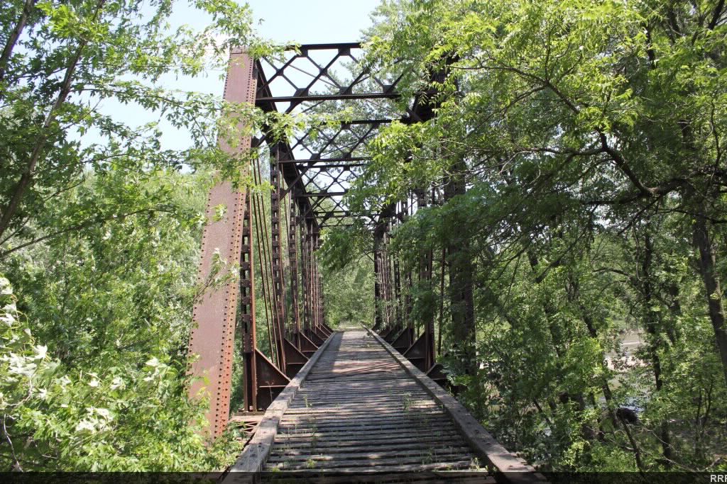Abandoned Ex CMStP&P Bridge over the Maple River