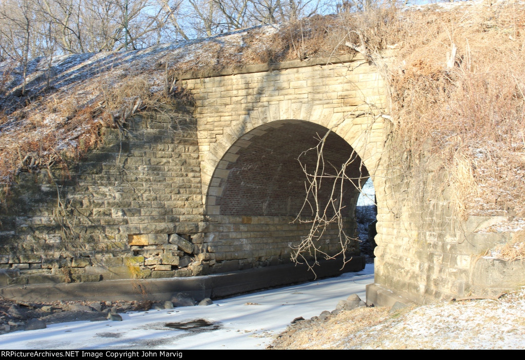 Ex MILW Wolf Creek Tunnel