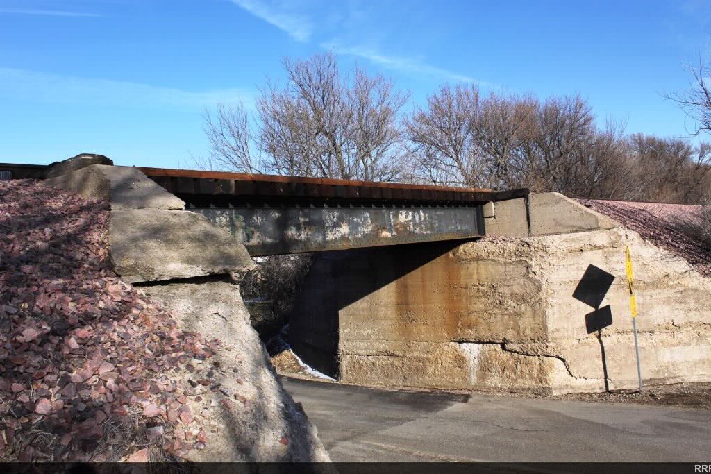 DM&E West Street Bridge