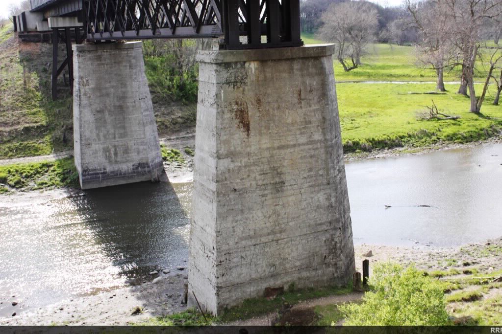 E. Fork Des Moines River Bridge
