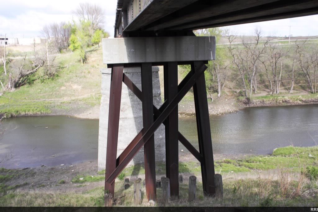 E. Fork Des Moines River Bridge
