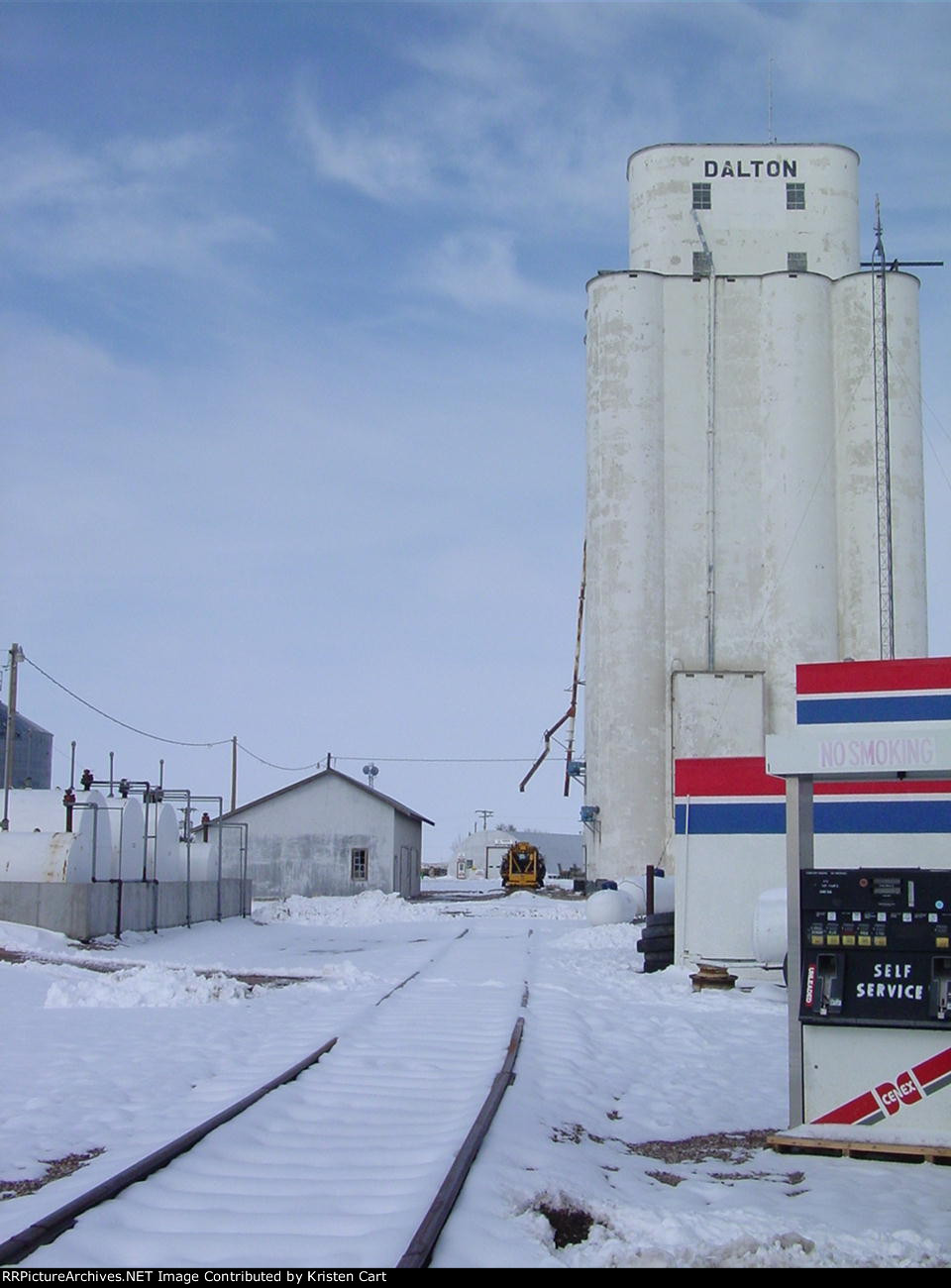Dalton elevator