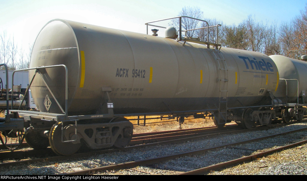 ACFX 95412 in Thiele paint