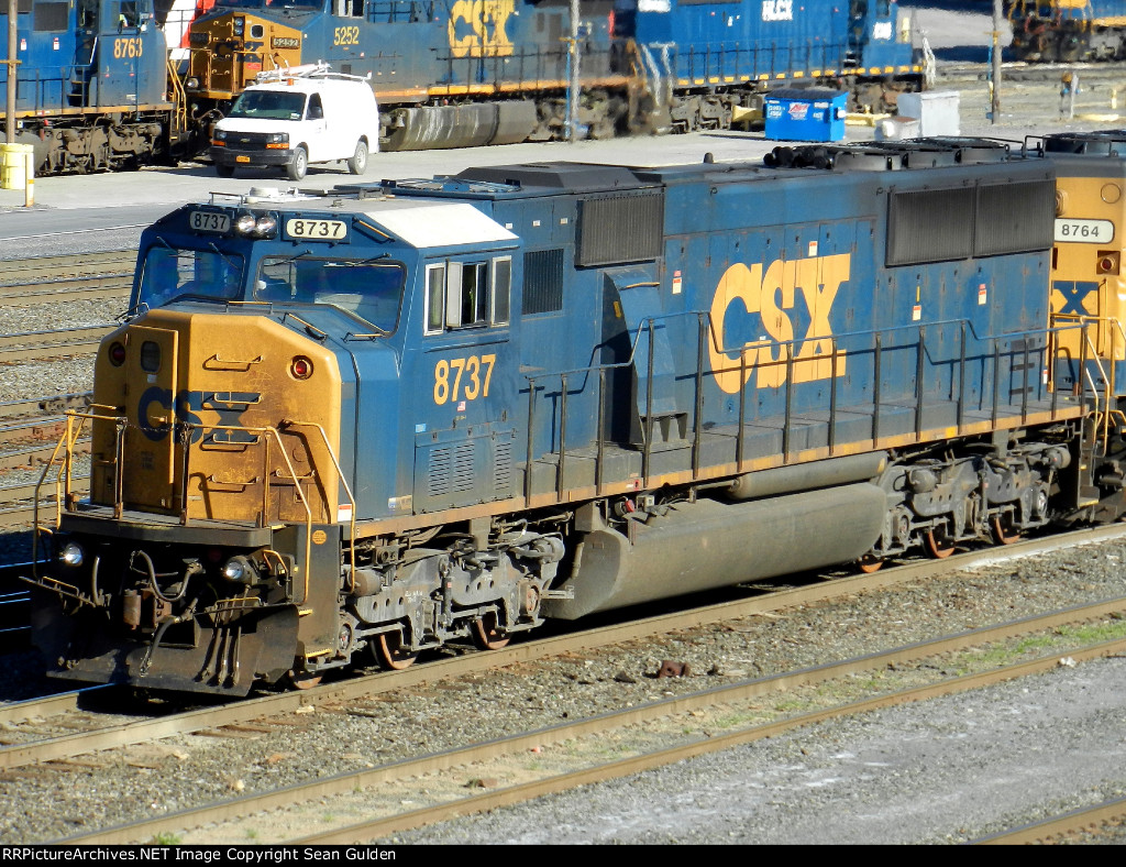 CSXT EMD SD60I 8737