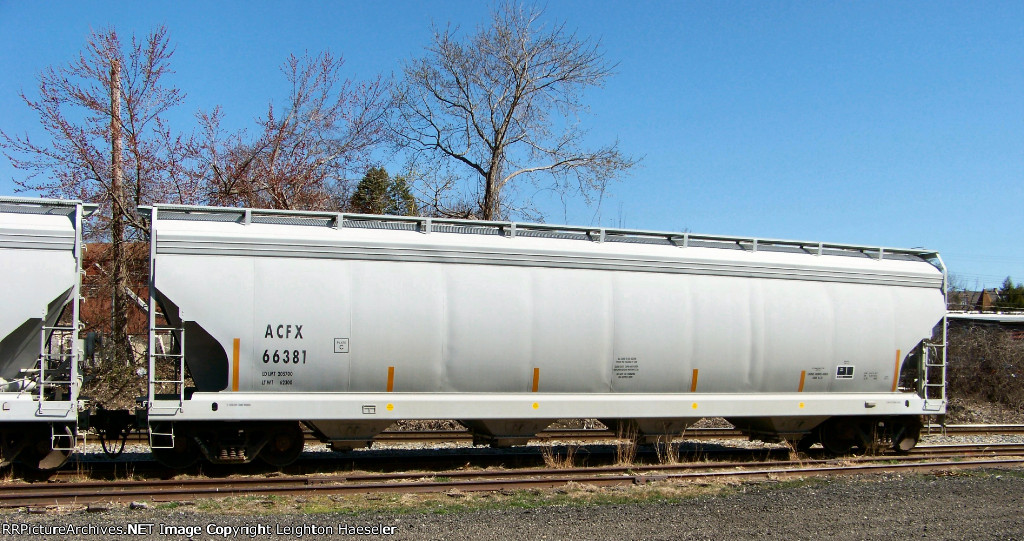 ACFX 66381 with clean paint