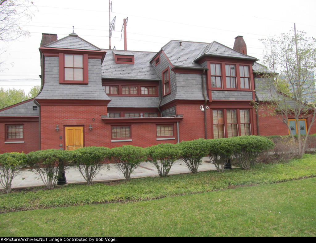 former B&O passenger station