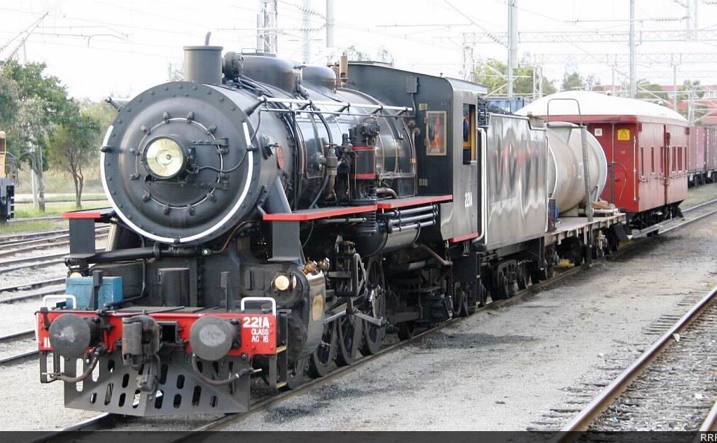 AC16 221A at Gladstone