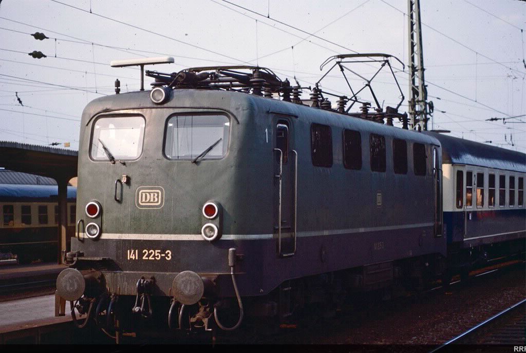 DB 141 225-3