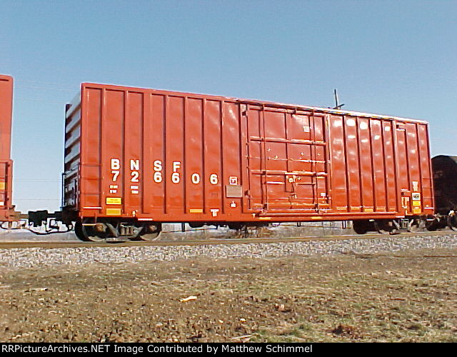 New BNSF Hi-Cube