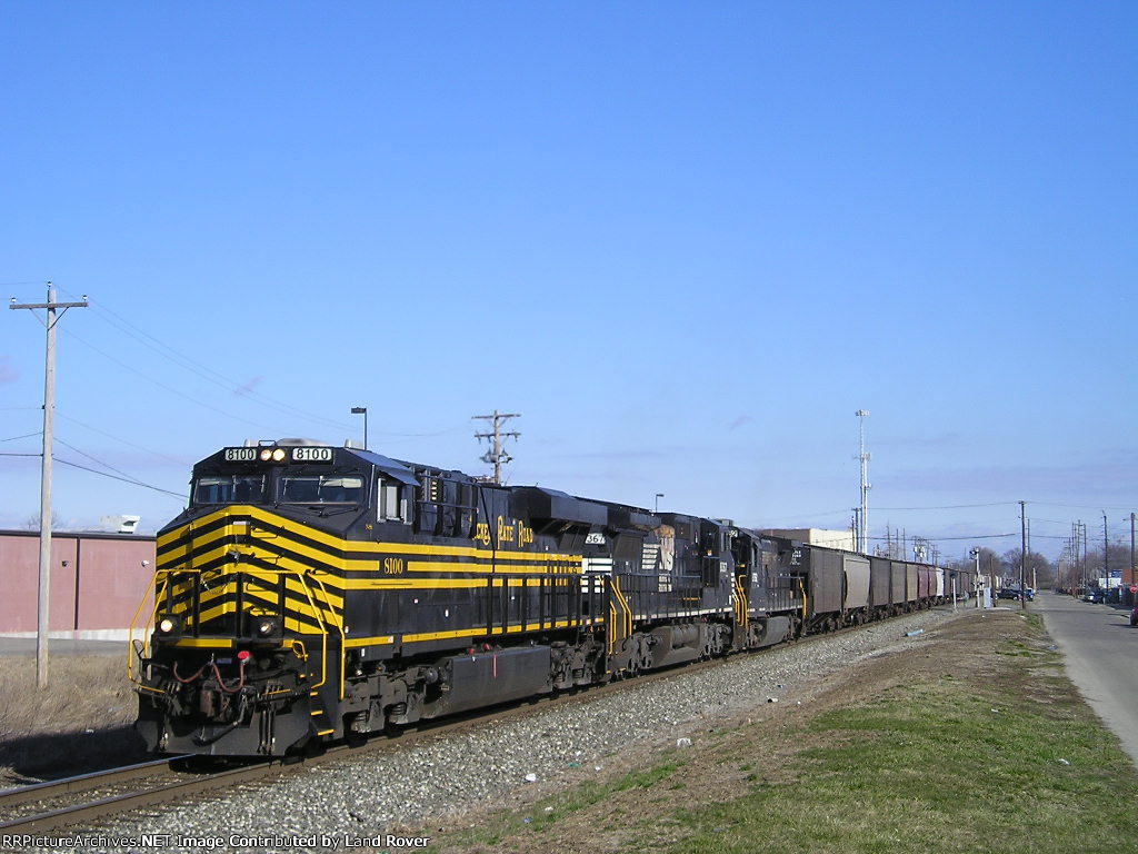 NS / NP 8100 On NS 56 G Eastbound