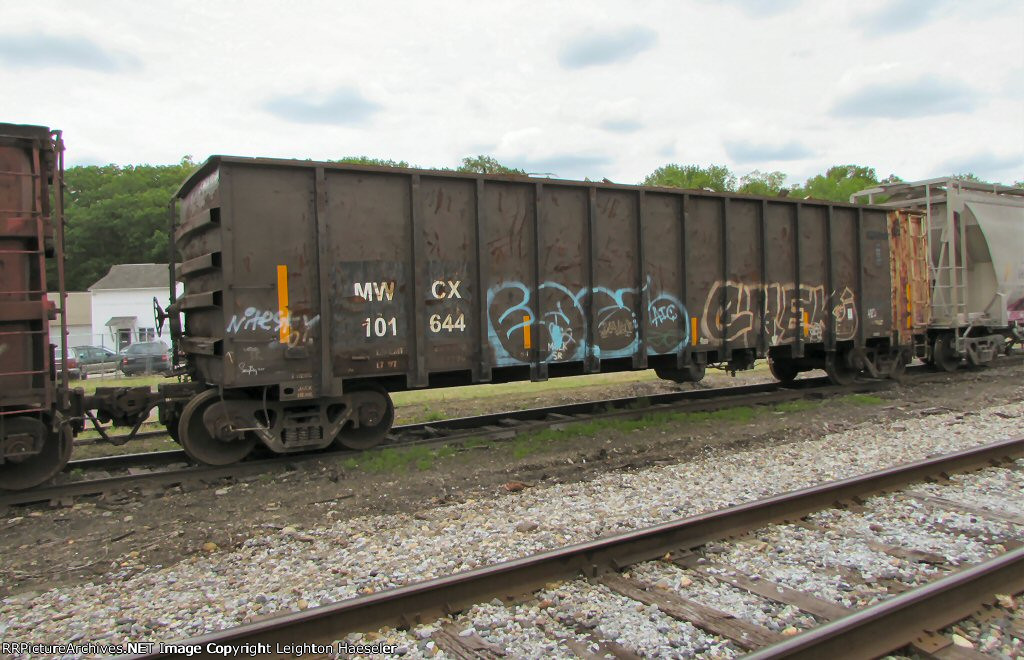 MWCX 101644 (ex-LCRX 3019) loaded