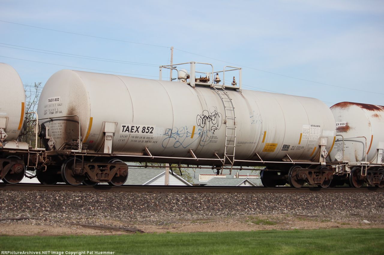TAEX 852
