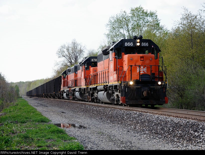 The "Three Amigos" B&LE SD38s 866, 878 & 867 are Shadeland Rd on thier Southbound Journey 