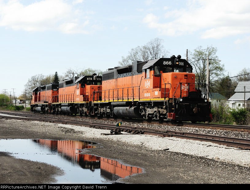 A going away shot of the "Three Amigos" B&LE SD38s 867, 878 & 866 at Conneautville on their Northbound journey