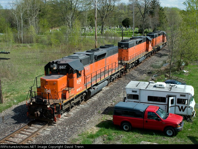 The "Three Amigos" B&LE SD38s 867, 878 & 866 arrive at Hartstown MP97 