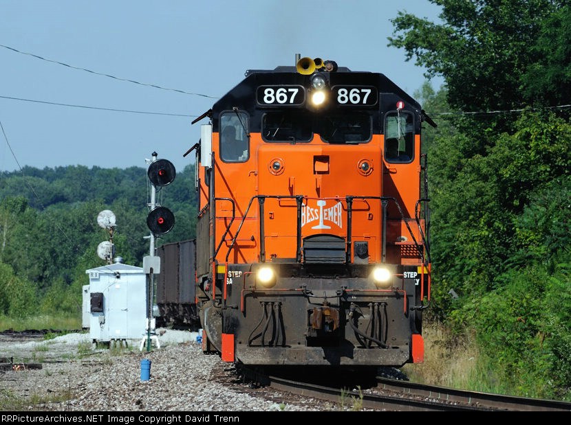 B&LE 867 and train come off the siding at "RX" interlocking 
