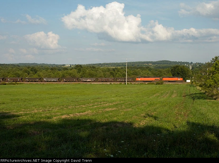 B&LE 867 & 907 arrive at Atlantic Rd