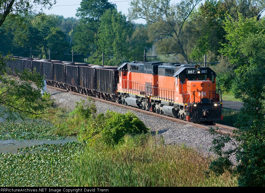 B&LE 867 & 907 arrive at Hartstown on their way south