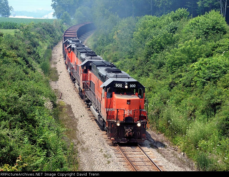 Southbound B&LE 900 approaches Orr Rd