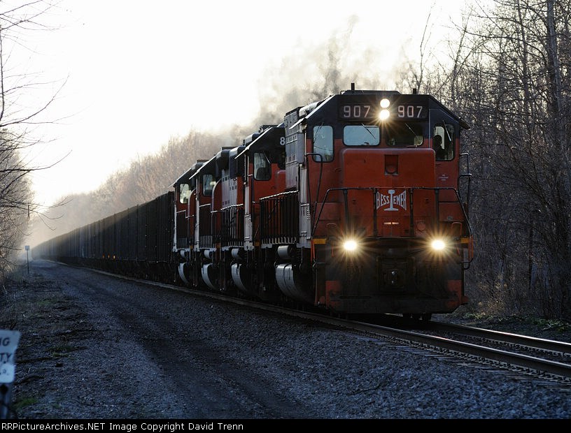 Another backlit shot of B&LE 907 pulling hard on its journey south