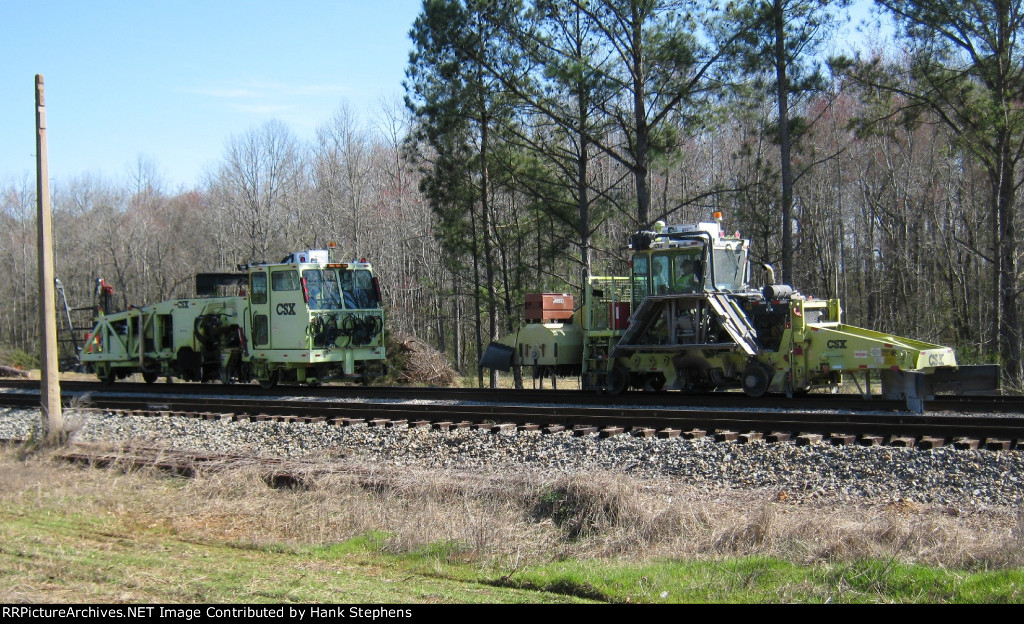 CSX "Signal Joint" repalcement Gang at Cusseta, AL