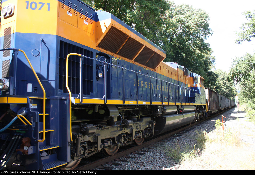 CNJ 1071 The New Jersey Central heritage unit