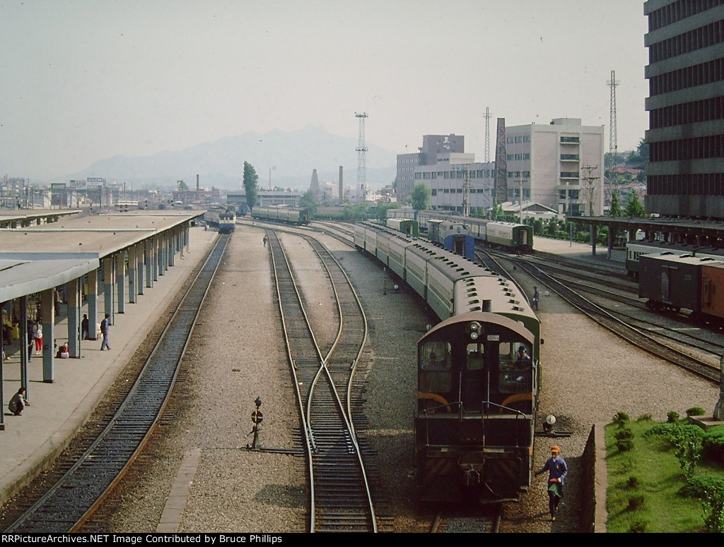 Old Seoul Station - Korea 1982