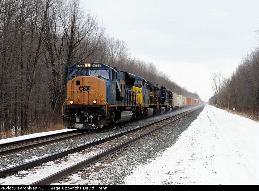CSX 4738 leads Westbound CSX L115 at MP110.3 