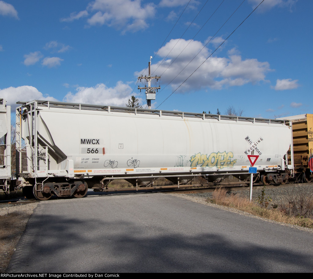 MWCX 566