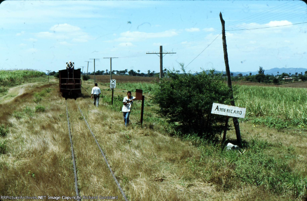 Strange Name For A Cuban Train Sign