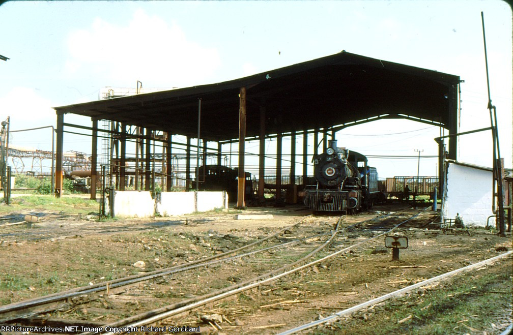 Steam engine under cover 
