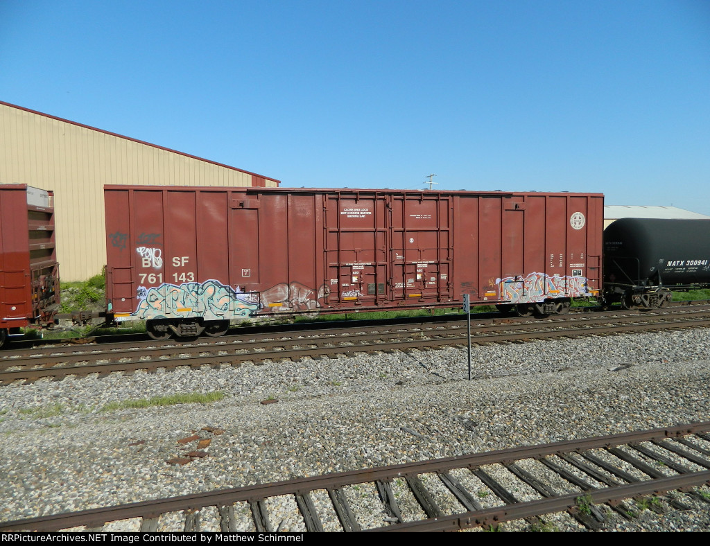 BNSF 761143