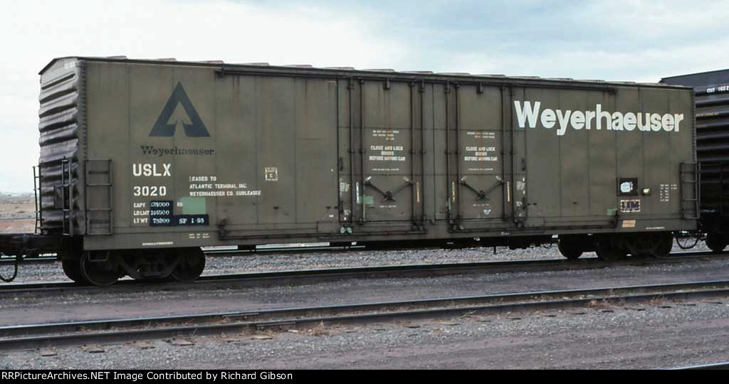 USLX 3020 Box Car