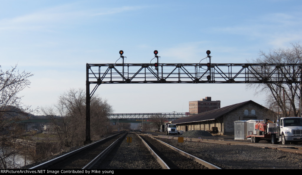 CP175 NYC Signal Bridge