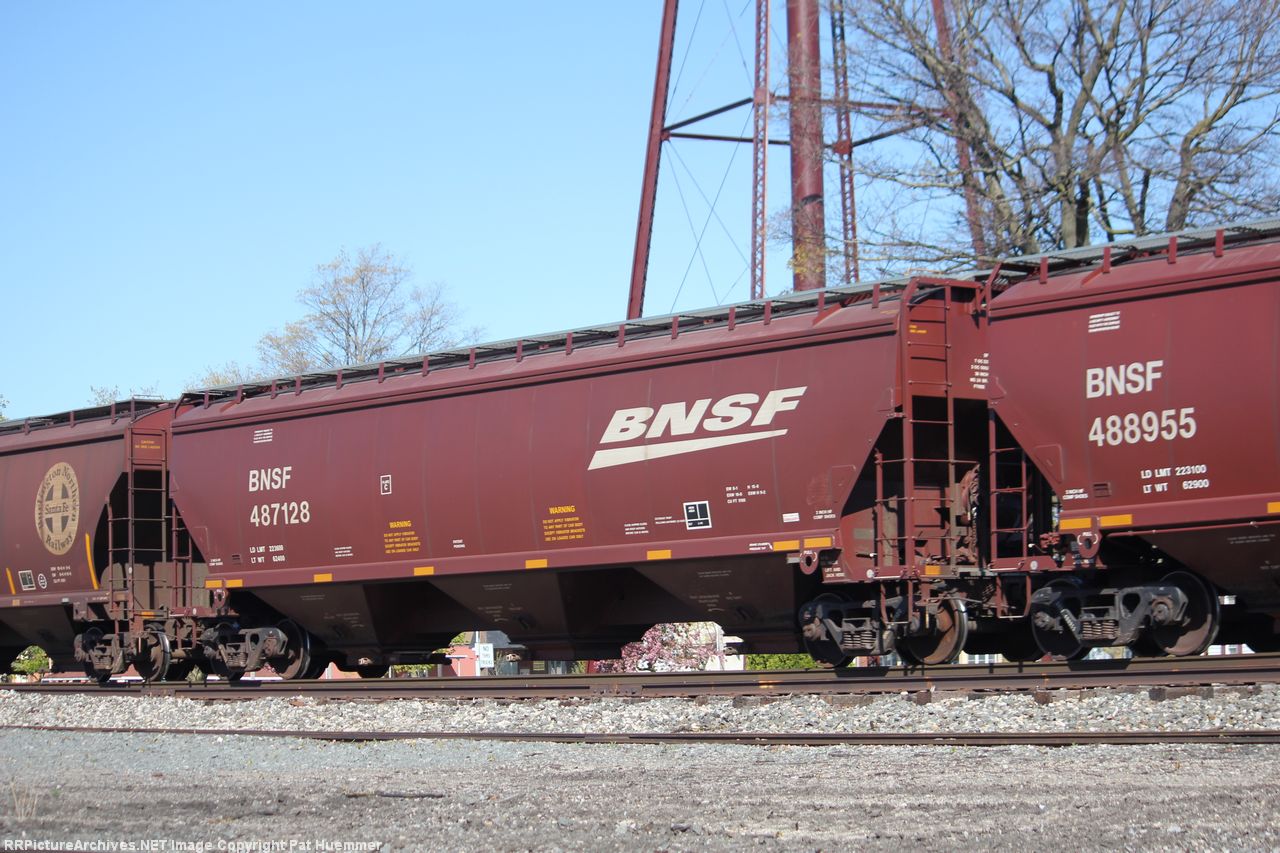 BNSF 487128