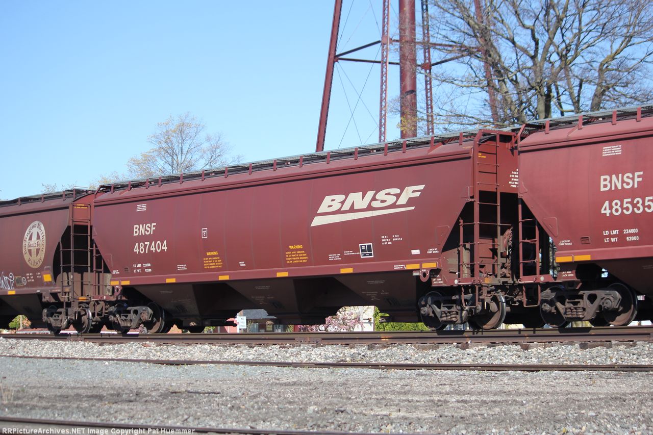 BNSF 487404