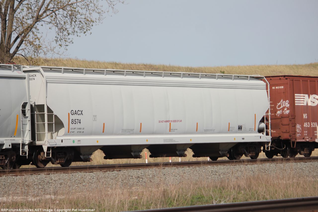 GACX 8574