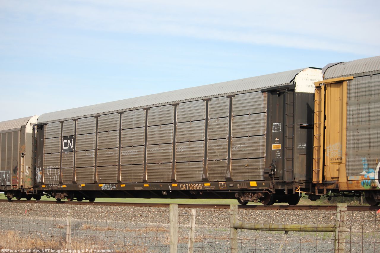 CN 710899