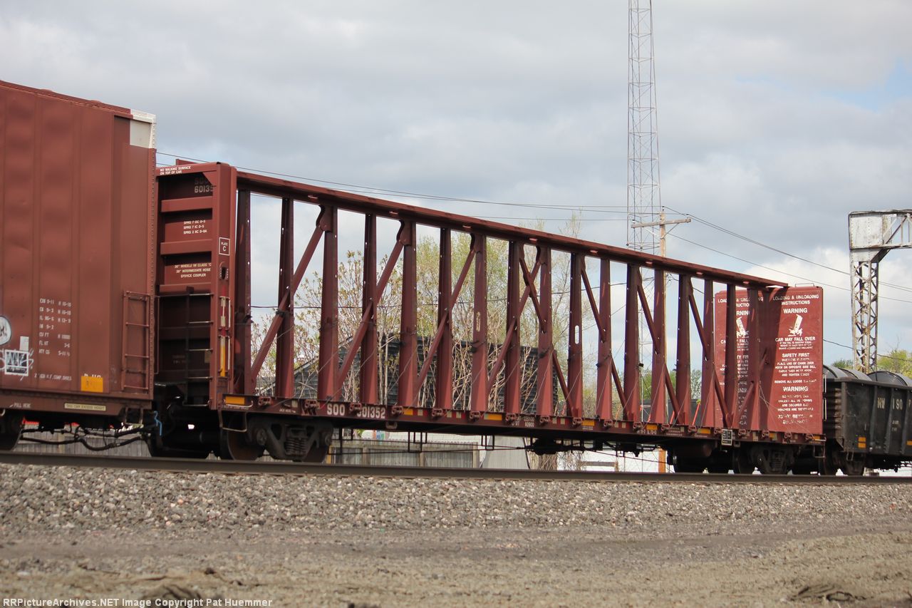 SOO 601352